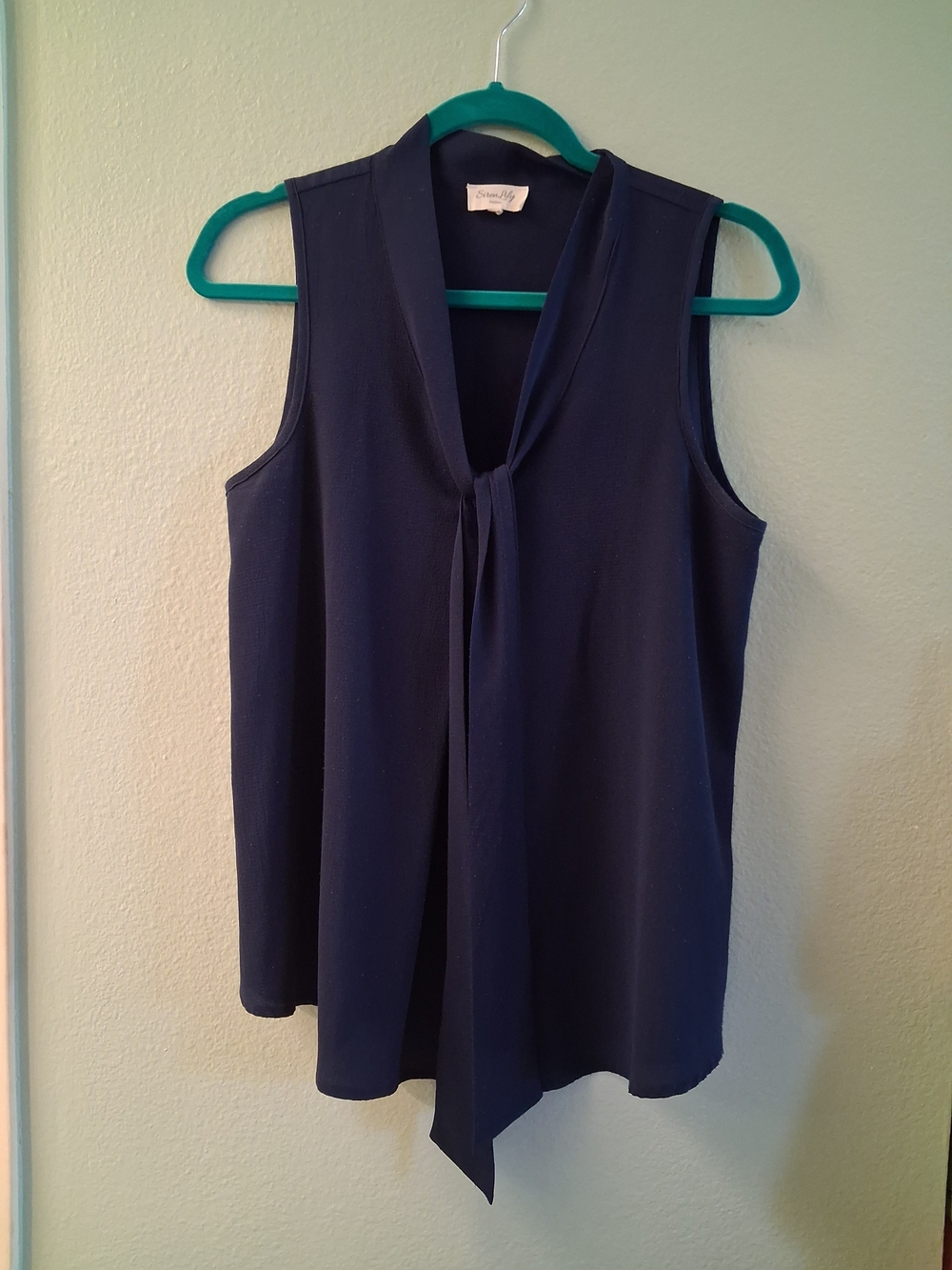 Siren Lily Navy Tie-Front Sleeveless Top
